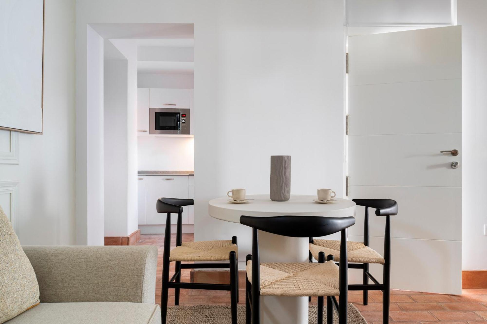 Magno Apartments Santa Clara - Private Terraces With Jacuzzi セビリア エクステリア 写真