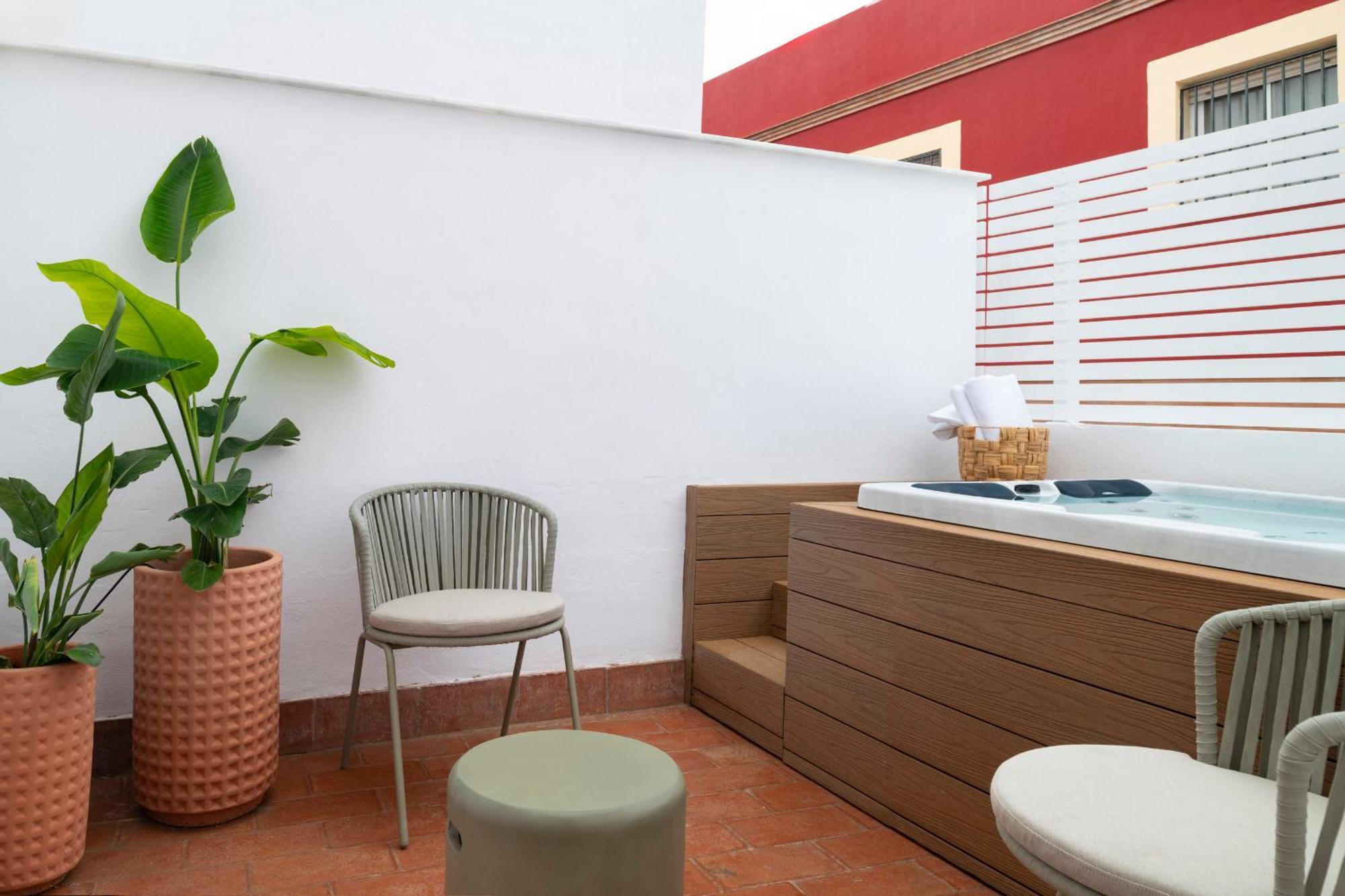 Magno Apartments Santa Clara - Private Terraces With Jacuzzi セビリア エクステリア 写真